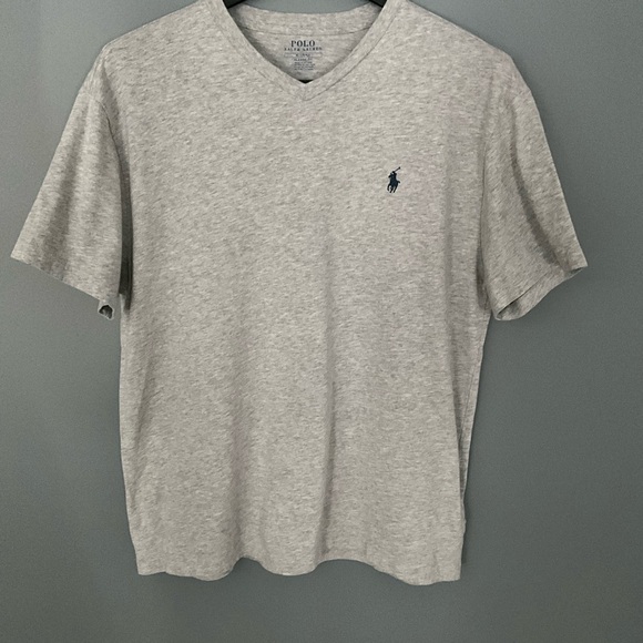 MEN’S POLO RALPH LAUREN VNECK SHORT SLEEVE TSHIRT SIZE MEDIUM - Picture 1 of 3
